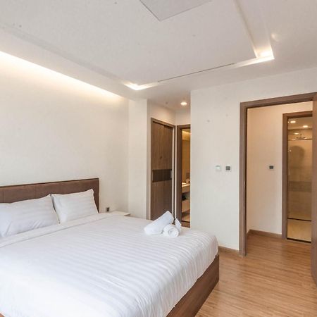 Luxury Serviced Apartment Vinhomes Metropolis Premium ฮานอย ภายนอก รูปภาพ