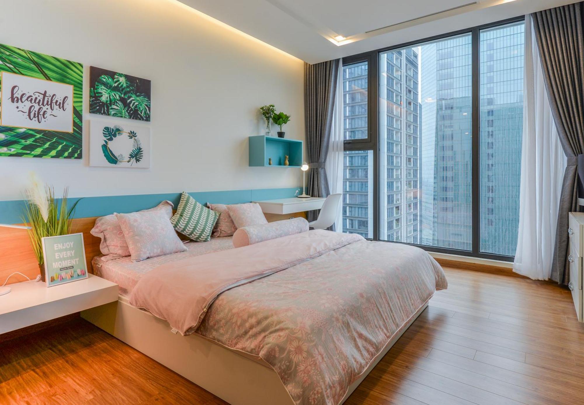 Luxury Serviced Apartment Vinhomes Metropolis Premium ฮานอย ภายนอก รูปภาพ